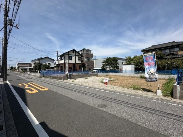 草加市稲荷3丁目　新築一戸建て　6期