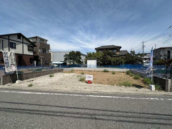 草加市稲荷3丁目　新築一戸建て　6期