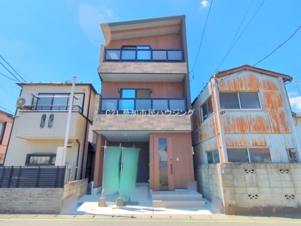 八潮市大瀬　新築一戸建て
