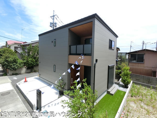 草加市青柳7丁目　一戸建て
