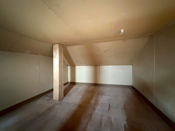 草加市吉町４丁目の中古一戸建て
