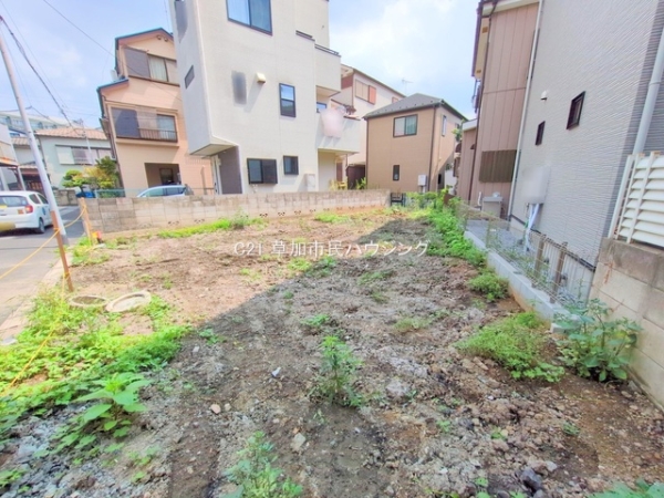 草加市花栗１丁目の土地