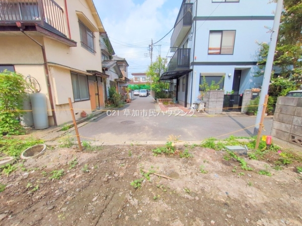 草加市花栗１丁目の土地