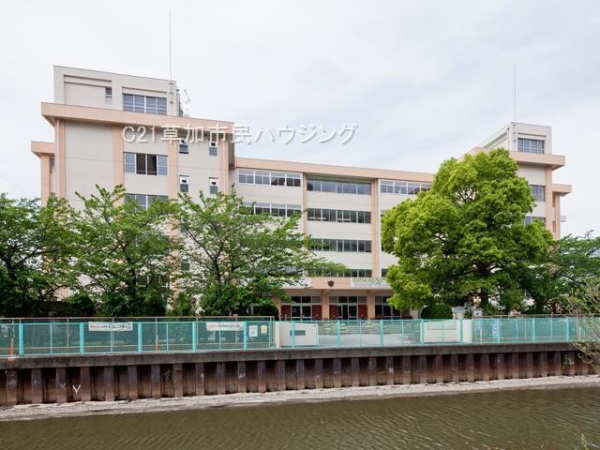 八潮市伊草2丁目　新築一戸建て　4期(八幡中学校)