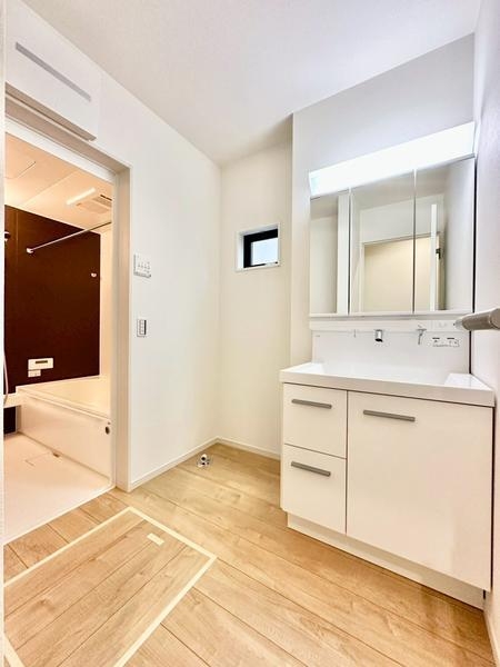 八潮市伊草2丁目　新築一戸建て　4期