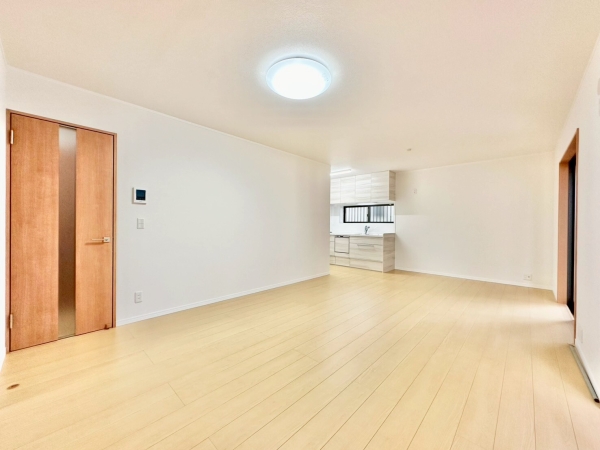 草加市新栄３丁目の中古一戸建て