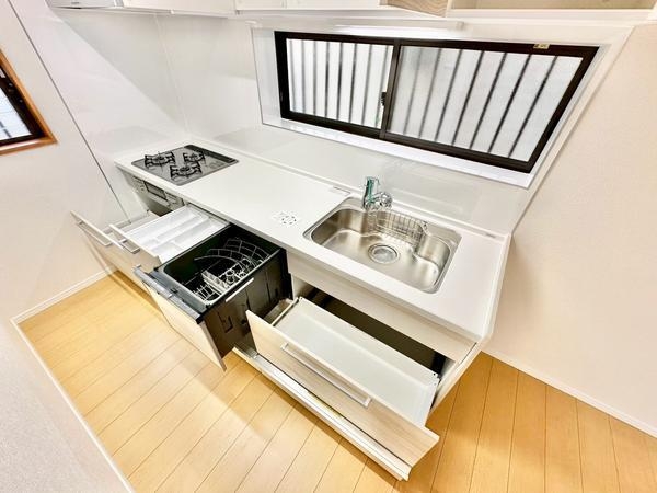 草加市新栄３丁目の中古一戸建て