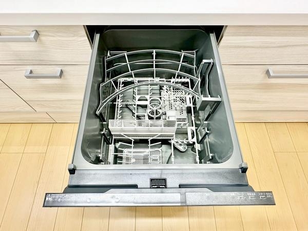 草加市新栄３丁目の中古一戸建て