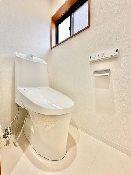 草加市新栄３丁目の中古一戸建て