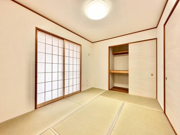 草加市新栄３丁目の中古一戸建て