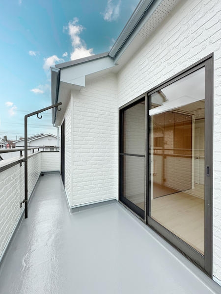 草加市新栄３丁目の中古一戸建て