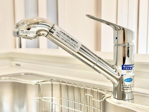 草加市新栄2丁目　新築一戸建て