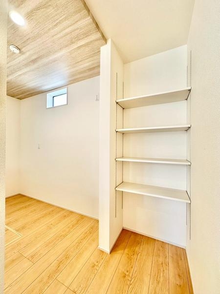 草加市新栄2丁目　新築一戸建て