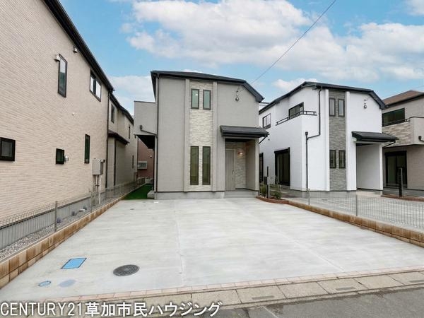 草加市長栄3丁目　新築一戸建て　F号棟