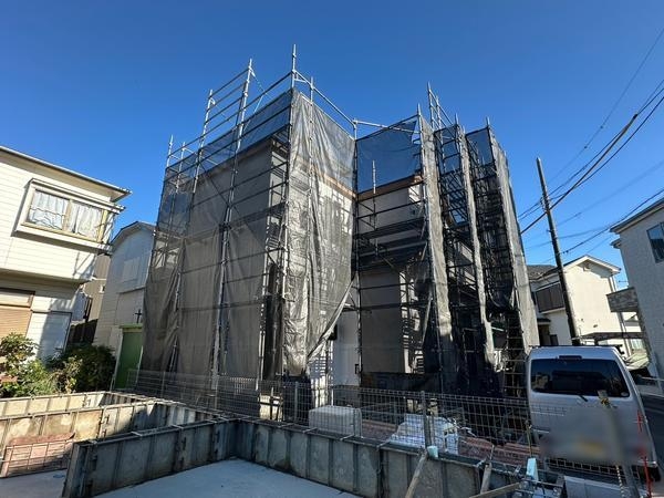 草加市谷塚上町　新築一戸建て