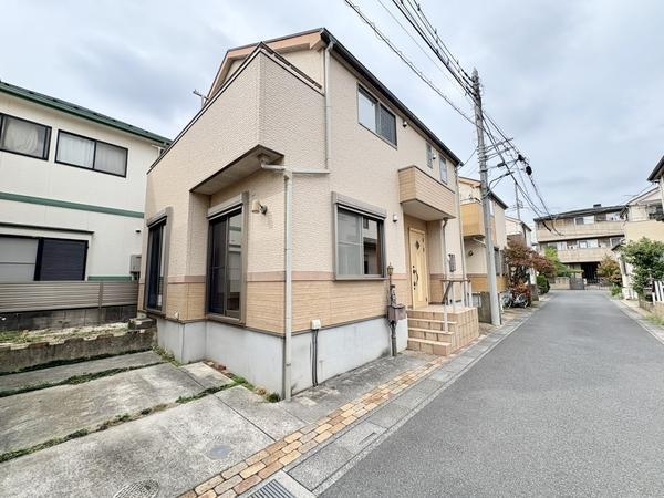 草加市八幡町　中古一戸建て