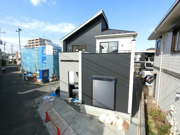草加市新里町　新築一戸建て　2号棟