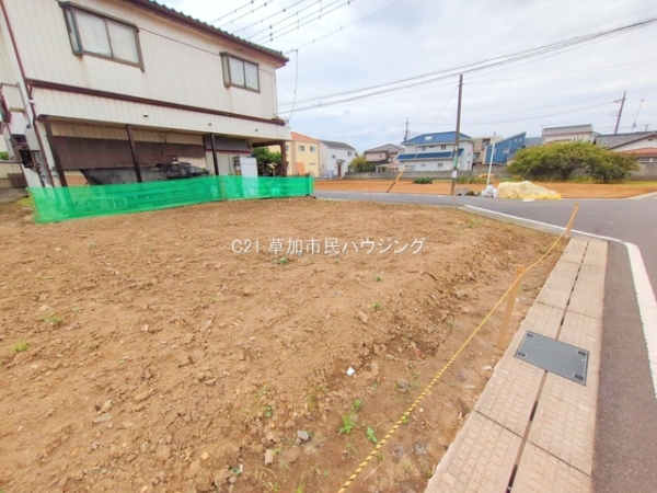 草加市稲荷4丁目の土地(現地土地写真)