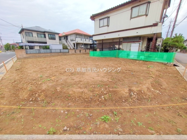 草加市稲荷4丁目の土地(現地土地写真)