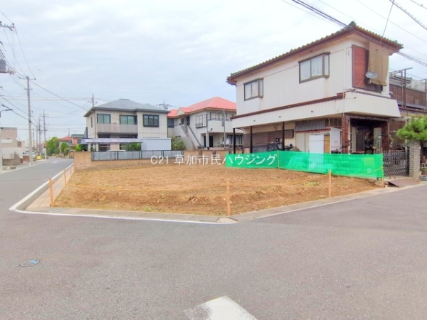 草加市稲荷4丁目の土地(現地土地写真)