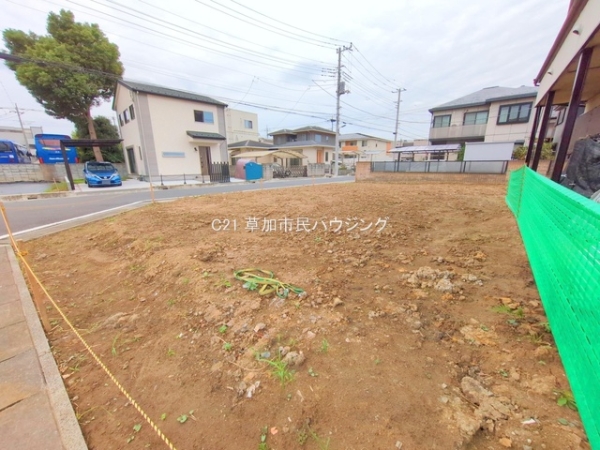 草加市稲荷4丁目の土地(現地土地写真)