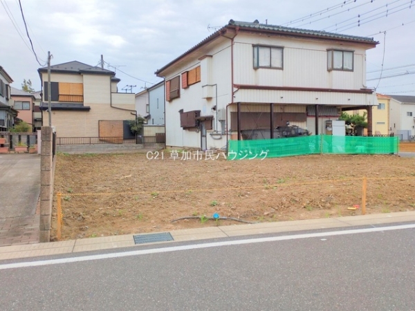 草加市稲荷4丁目の土地(現地土地写真)