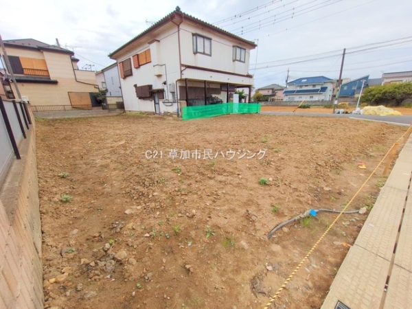 草加市稲荷4丁目の土地(現地土地写真)