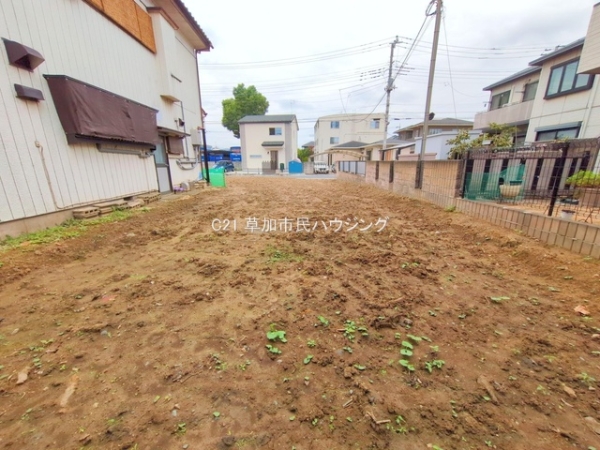 草加市稲荷4丁目の土地(現地土地写真)