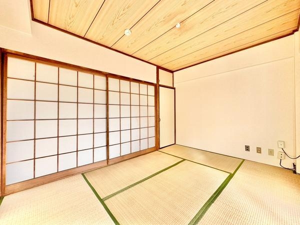 草加マンション