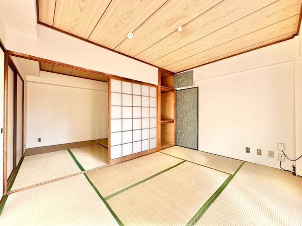 草加マンション