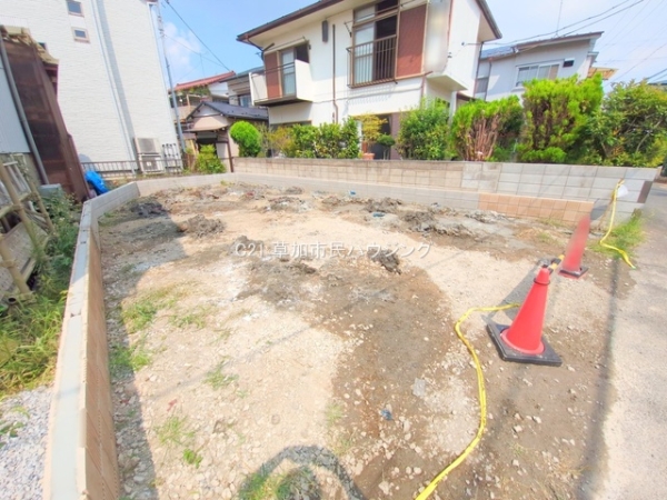 草加市谷塚町の新築一戸建
