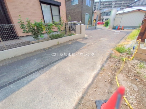 草加市谷塚町の新築一戸建