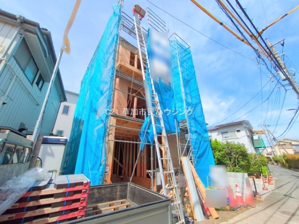 草加市谷塚町の新築一戸建