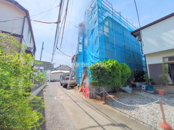 草加市谷塚町の新築一戸建