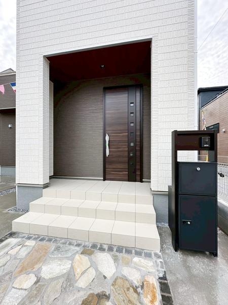 草加市瀬崎5丁目　新築一戸建て　3期2号棟