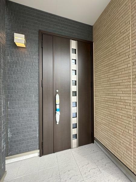 草加市稲荷4丁目　新築一戸建て　第2期E号棟