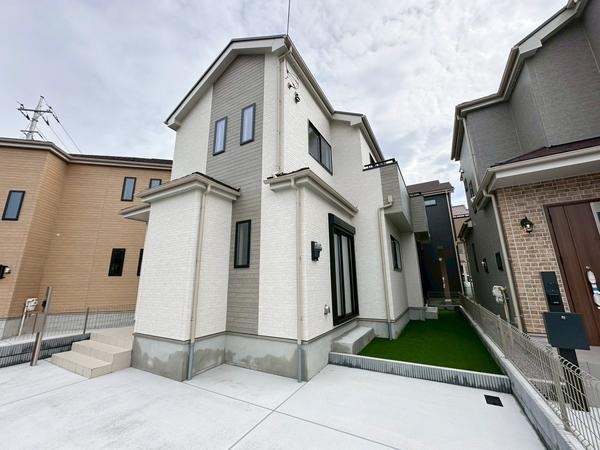 草加市稲荷4丁目　新築一戸建て　第2期C号棟