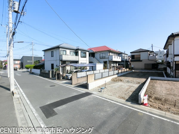 草加市稲荷４丁目の土地