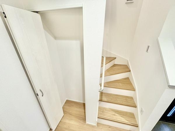 草加市手代1丁目　新築一戸建て　1号棟