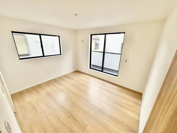 草加市手代1丁目　新築一戸建て　1号棟