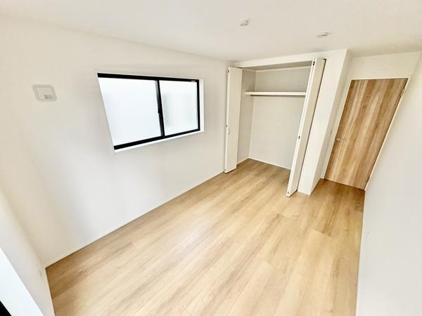 草加市手代1丁目　新築一戸建て　1号棟