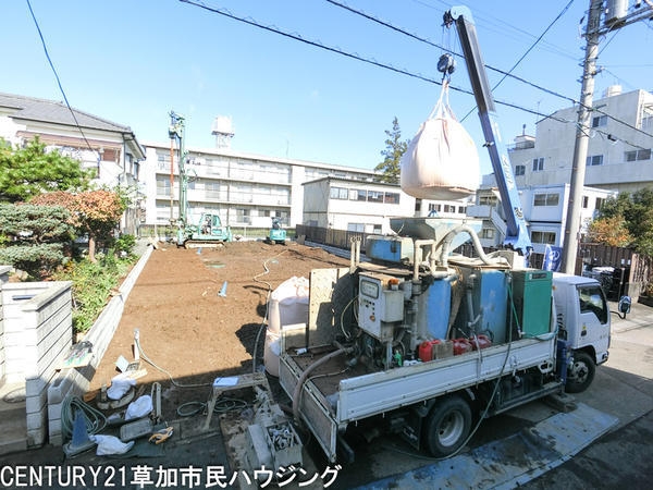 草加市稲荷4丁目　新築一戸建て　A号棟