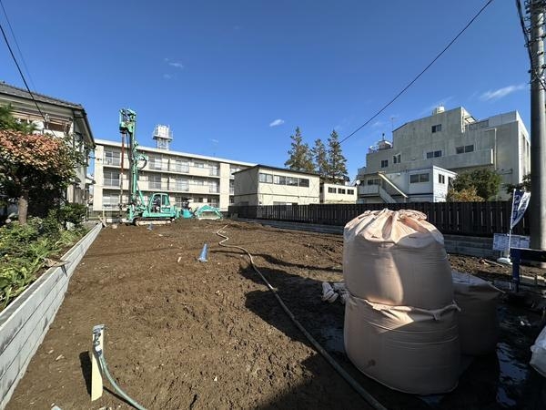 草加市稲荷4丁目　新築一戸建て　A号棟