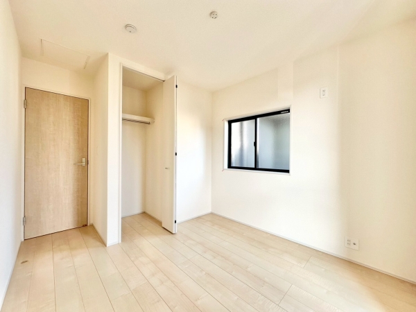 草加市手代2丁目　新築一戸建て　3期