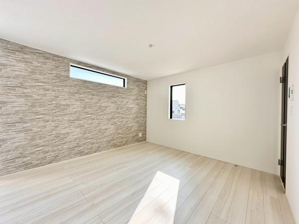 草加市稲荷4丁目　新築一戸建て　12期2号棟