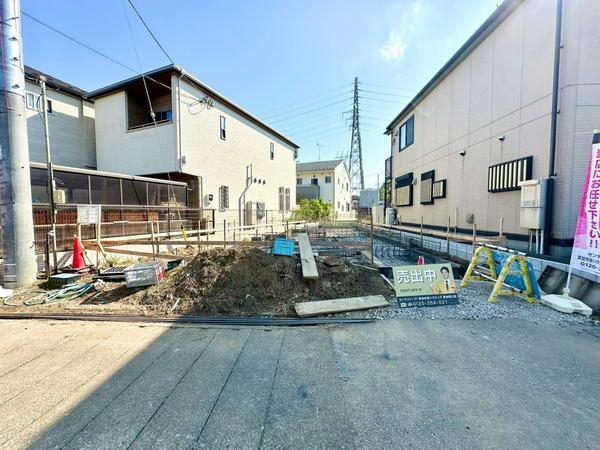 八潮市上馬場　新築一戸建て