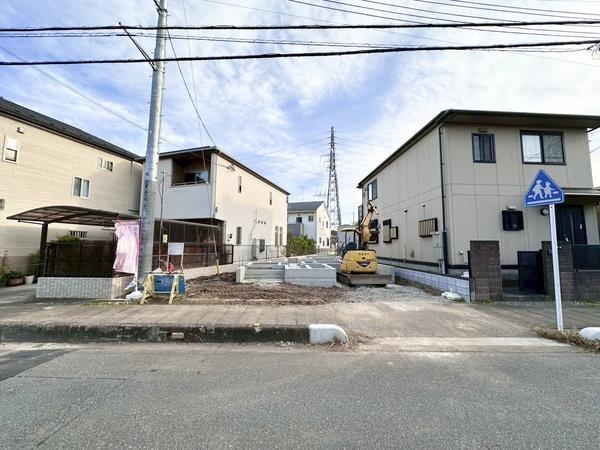 八潮市上馬場　新築一戸建て