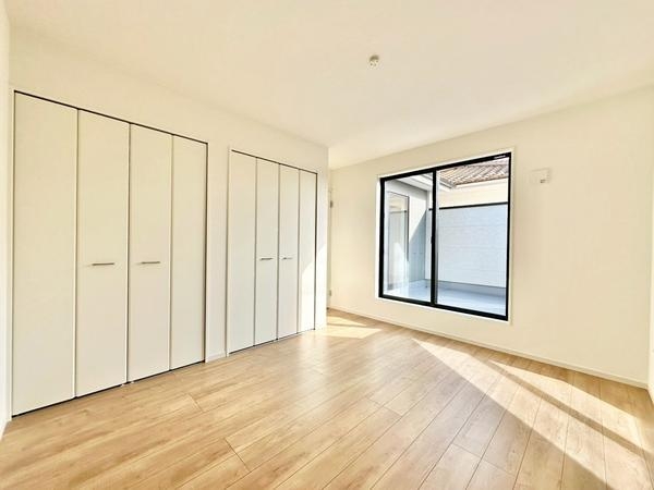 草加市青柳7丁目　新築一戸建て　10期