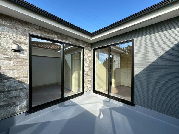 草加市青柳7丁目　新築一戸建て　10期