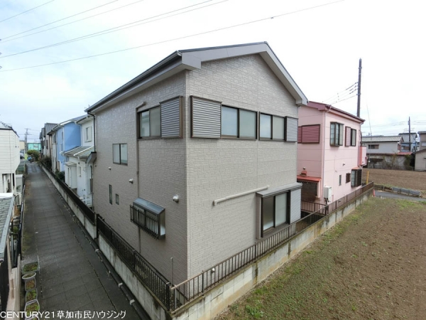 草加市中根3丁目　中古一戸建て
